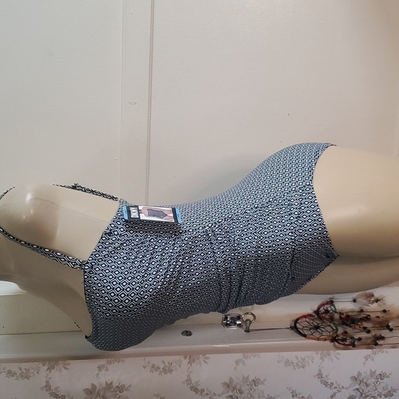 NWT DKNY Black and White swim 4-Way Stretch Fabric Size L - Picture 4 of 9